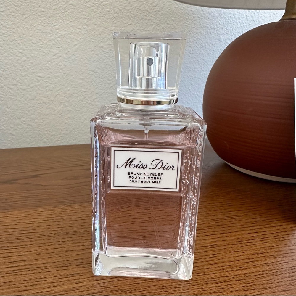 Miss Dior body mist